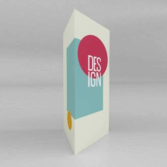 totem personalizado tres caras