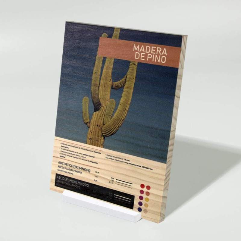 madera de pino impresa