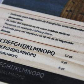Impresión en madera de pino detalle 2